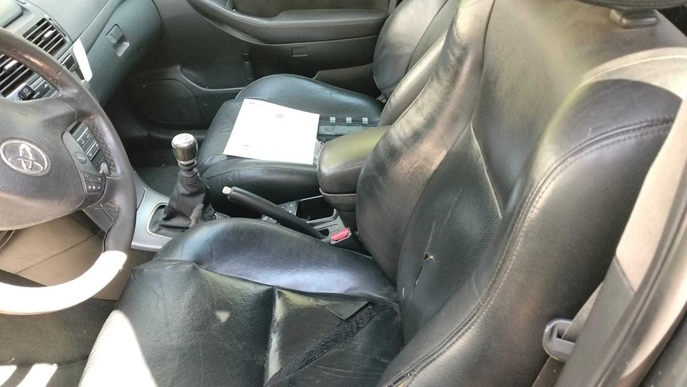 Toyota Avensis 2.2 D4D - 327mil km - Full Extras — photo 5