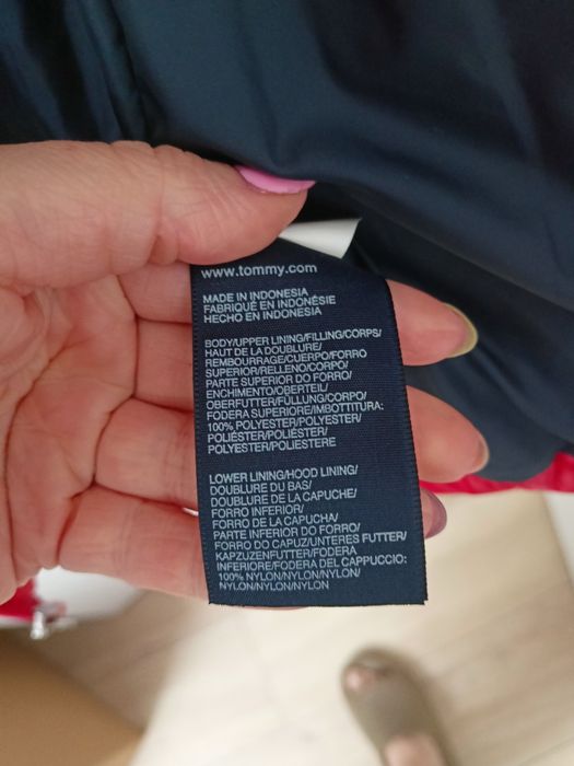 Kamizelka bezrękawnik Tommy Hilfiger S czerwona połysk