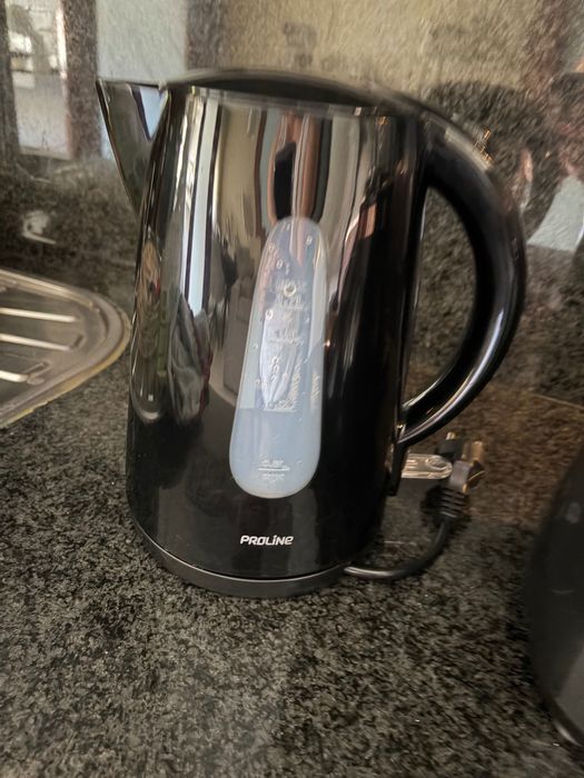 Liquidificador e jarro elétrico