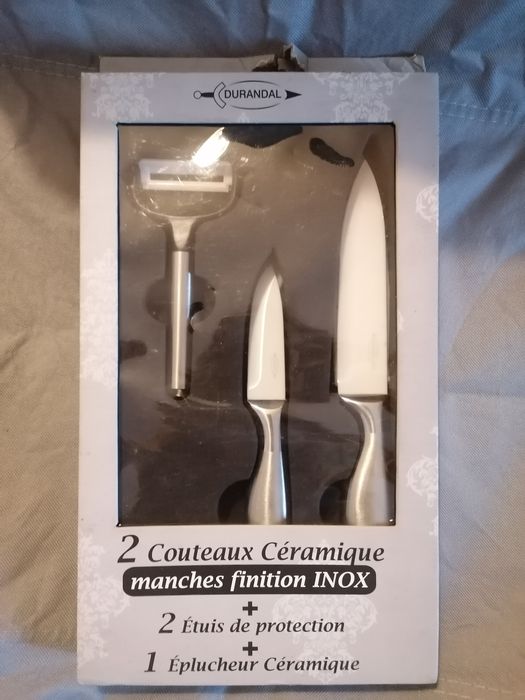 2 Facas de Cerâmica c/descascador