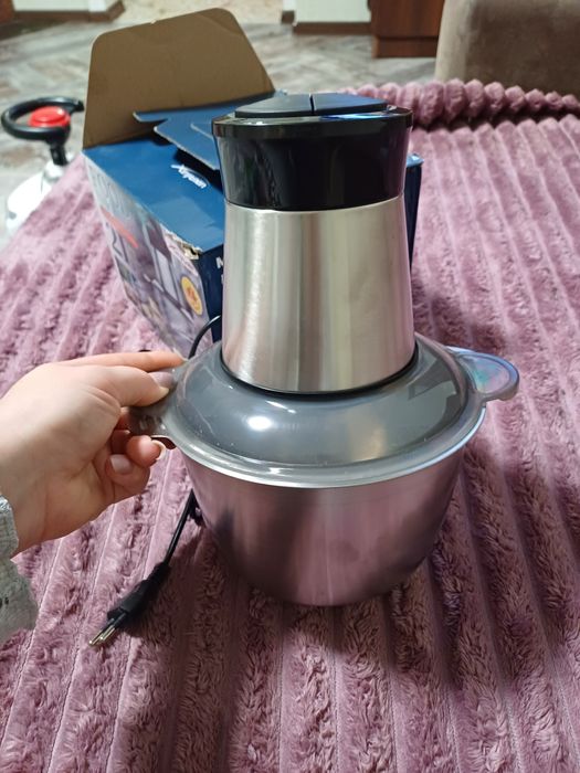 Універсальний подрібнювач для всього