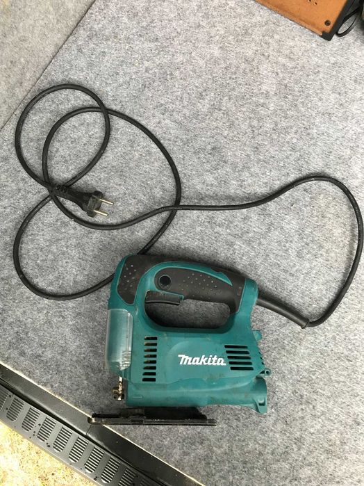 Wyrzynarka Makita 4326 450W