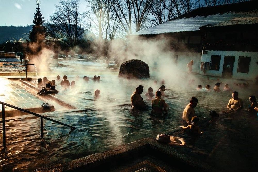 Вікенд на Закарпатті: замки, гарячі джерела  та буйволина ферма.