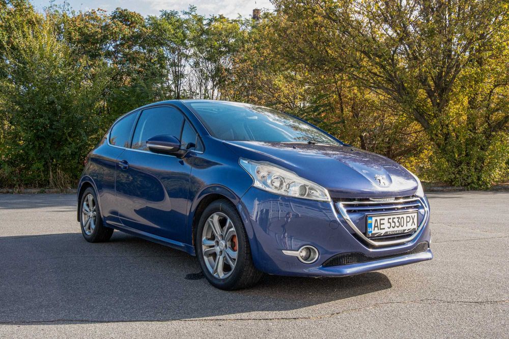 Peugeot 208 2013