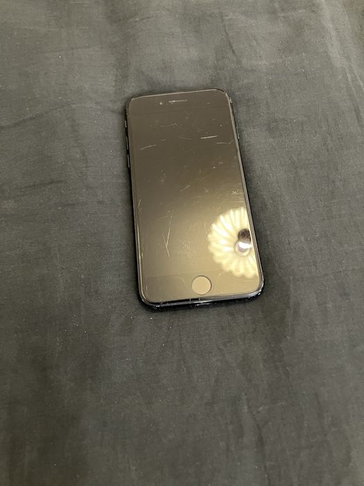 Apple iphone SE 3rd gen 2022 64 gb neverlock акумулятор 85%