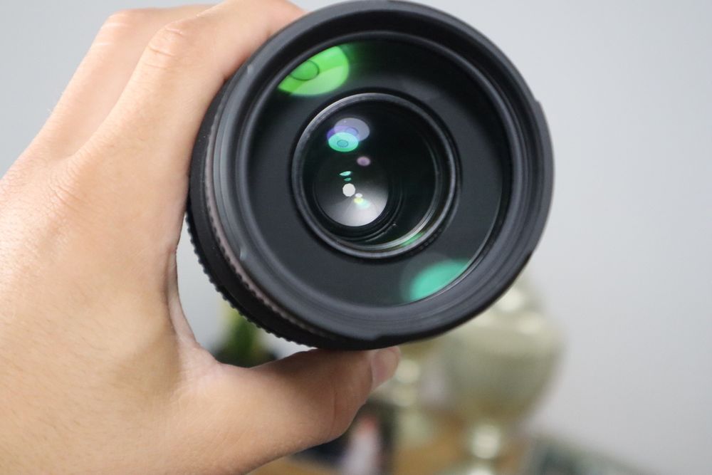 Sigma 70-300mm F/4-5.6 APO DG Macro - Nikon AF
