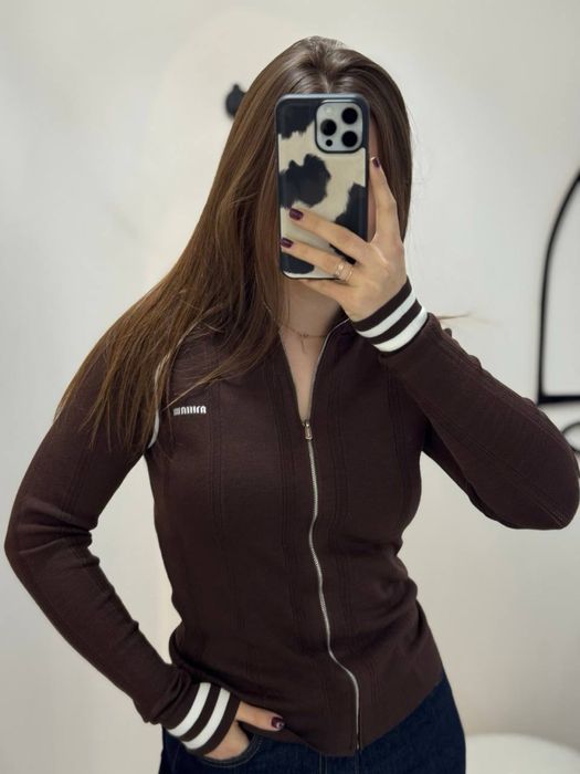 Кофта на замку коричнева miu miu