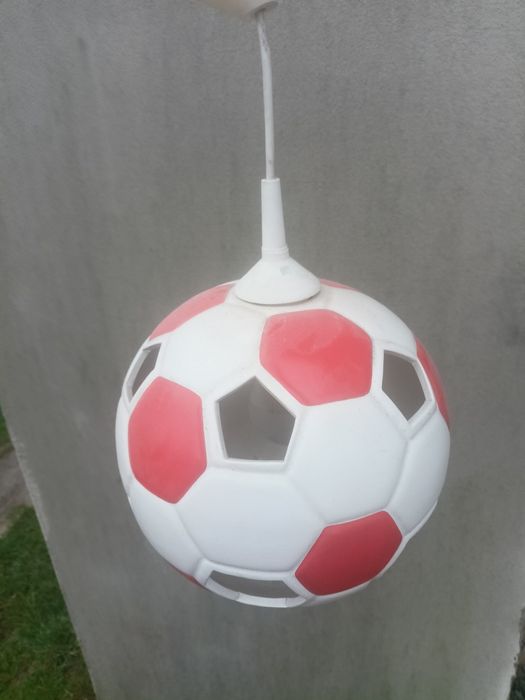 Lampa do pokoju chlopca