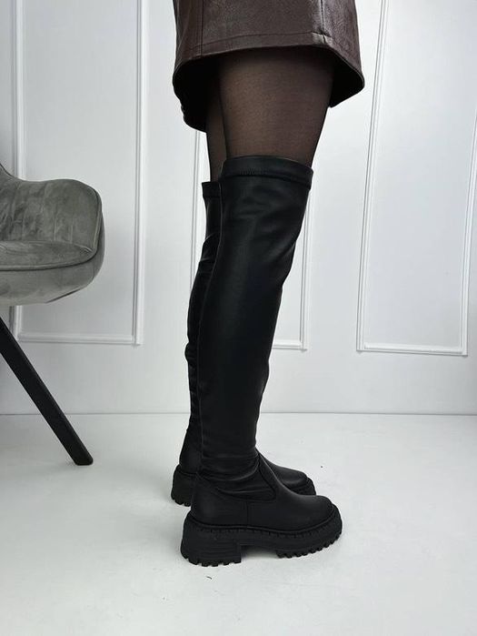 Ботфорди легкі, теплі та зручні