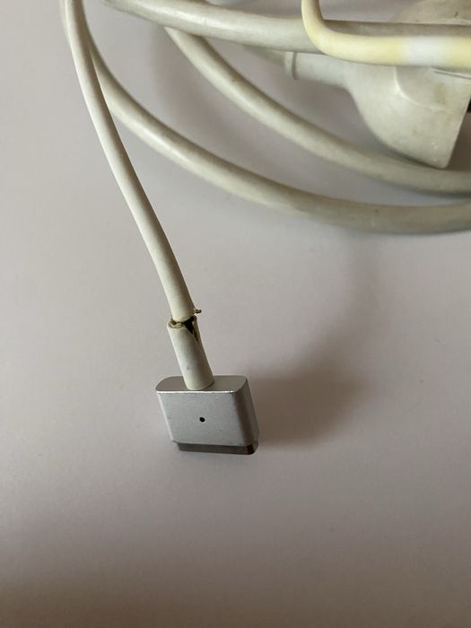 MacBook Air 13.3 (2017), 8/128