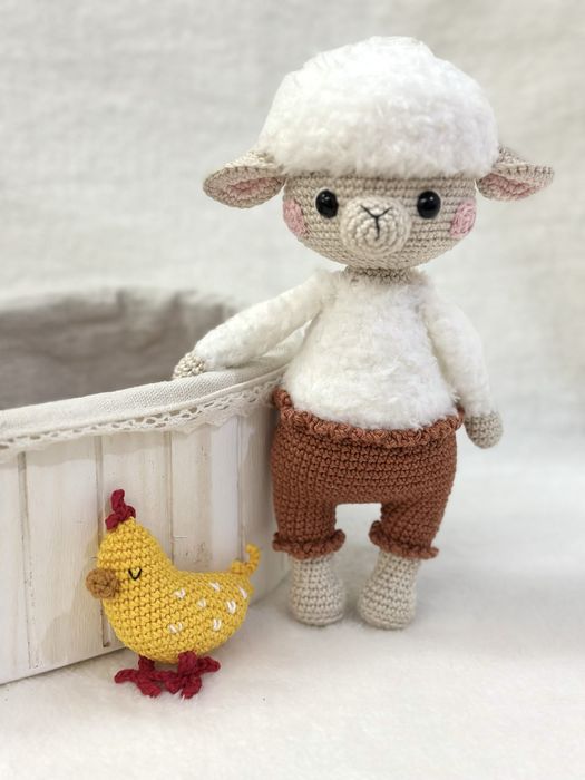 Ovelha amigurumi
