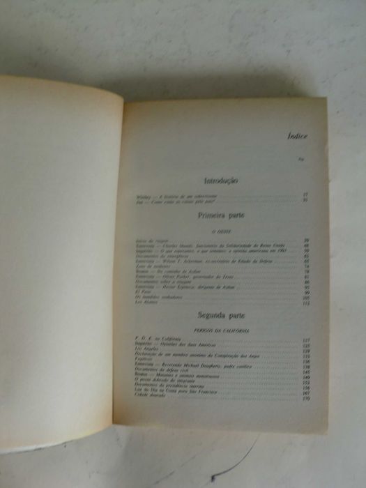 Dia da Guerra
de Whitley Strieber e James Kunetka