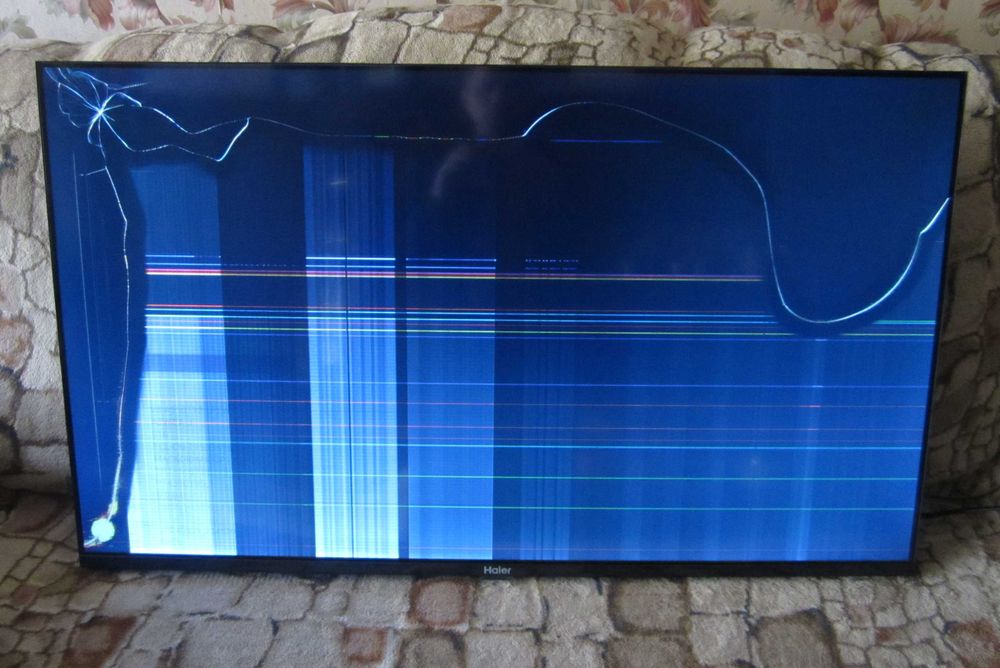Рідкокристалічний телевізор 43" Haier Модель H43K801UG Розбито матрицю