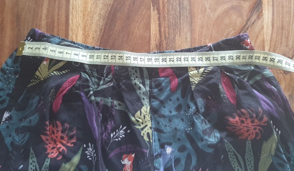 Damskie 7/8 spodnie medicine 34/36 czarno kolorowe