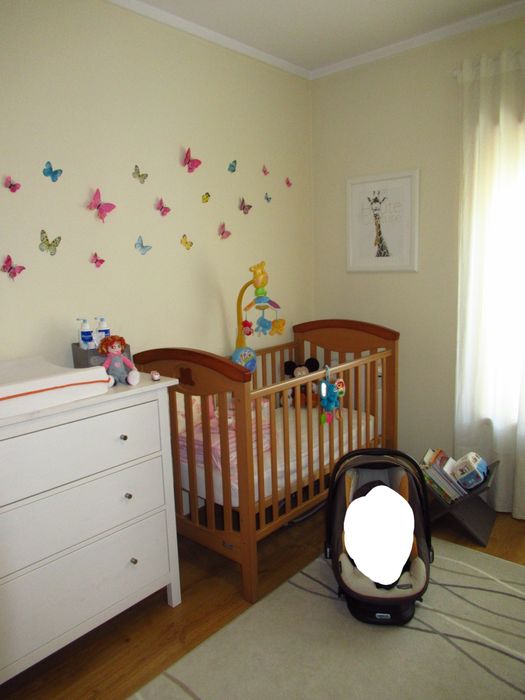 Berço com colchão / Cama de bebé