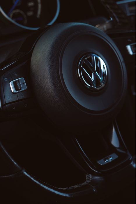Volkswagen Golf 7 R 2.0 TSI DSG — 2014