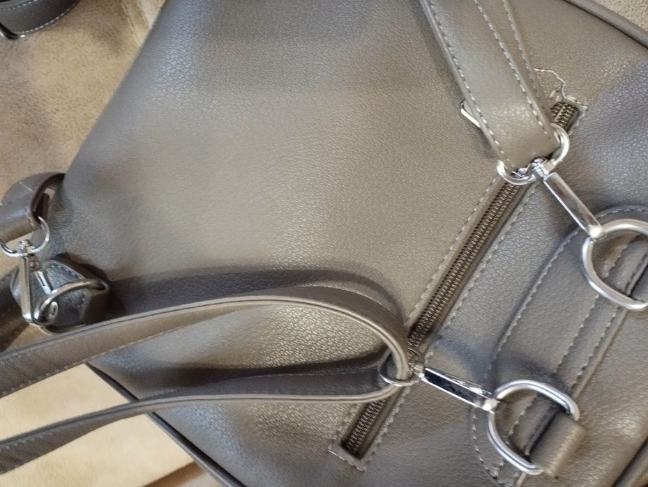 Сумка рюкзак .   .