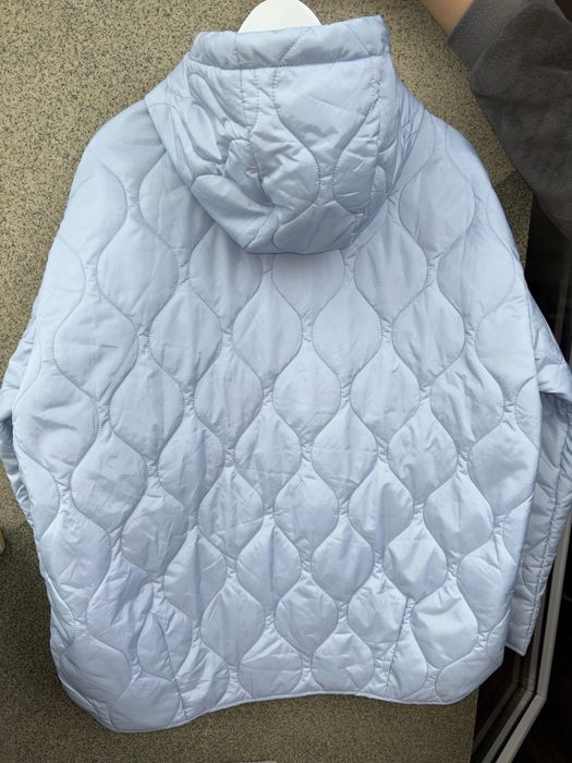 Стьобана демі куртка анорак р. M/L