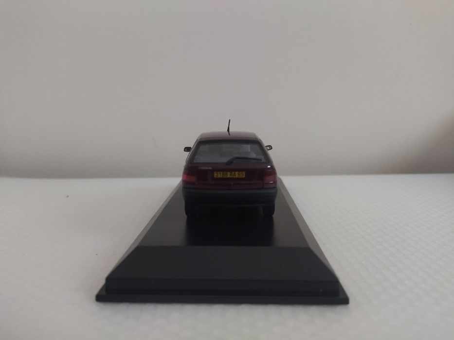 Miniatura Citroen ZX 1/43 Nova