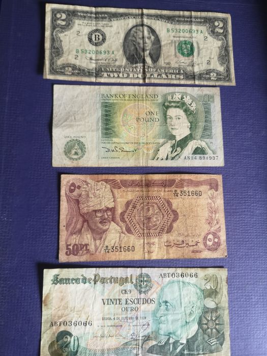 4 notas antigas. Notas coleção impecáveis.