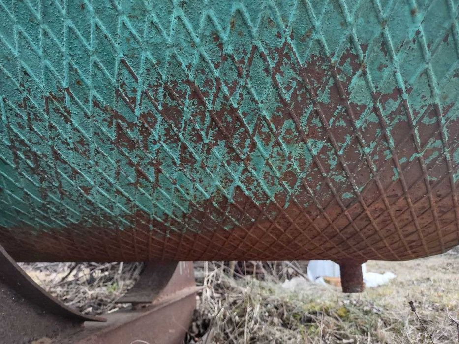 Ємність (бочка) 5,83 м.куб /вага 0,9т /довж.3,3м /діам.1,5м /Cамовивіз