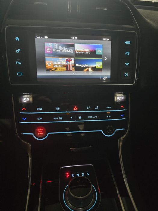 Jaguar XE 2.0 d R-Sport Auto