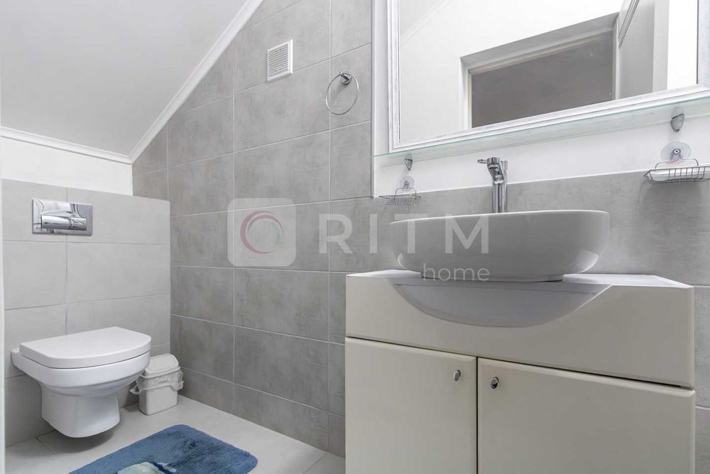 Оренда стильного напівособняка в самому центрі міста