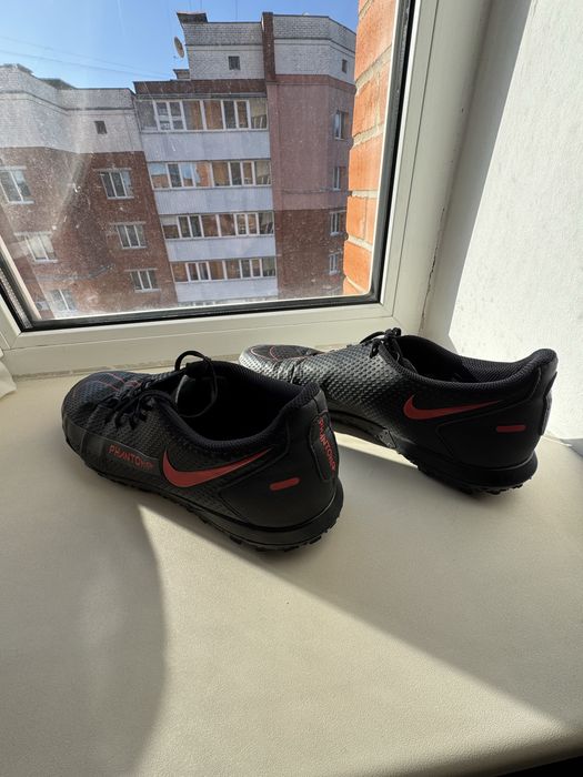 Сороконіжки Nike Phantom GT Club 44 (28см)