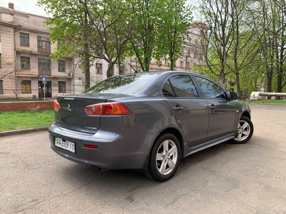 Mitsubishi Lancer 2.0 ГБО 2009 год.
