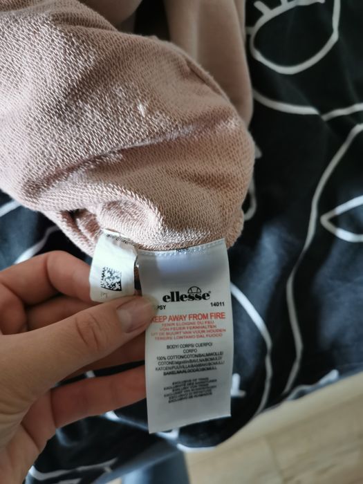 Sprzedam bluzę ellesse