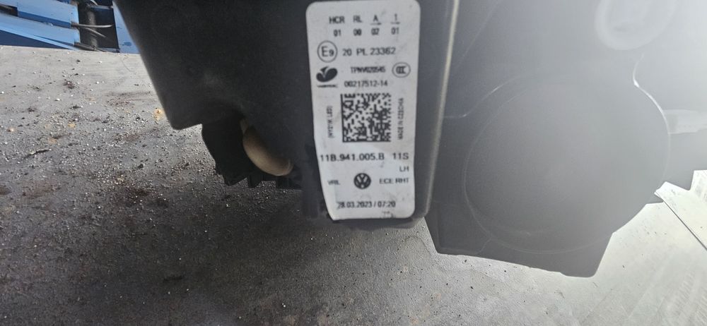 Farol optica vw id4 usada