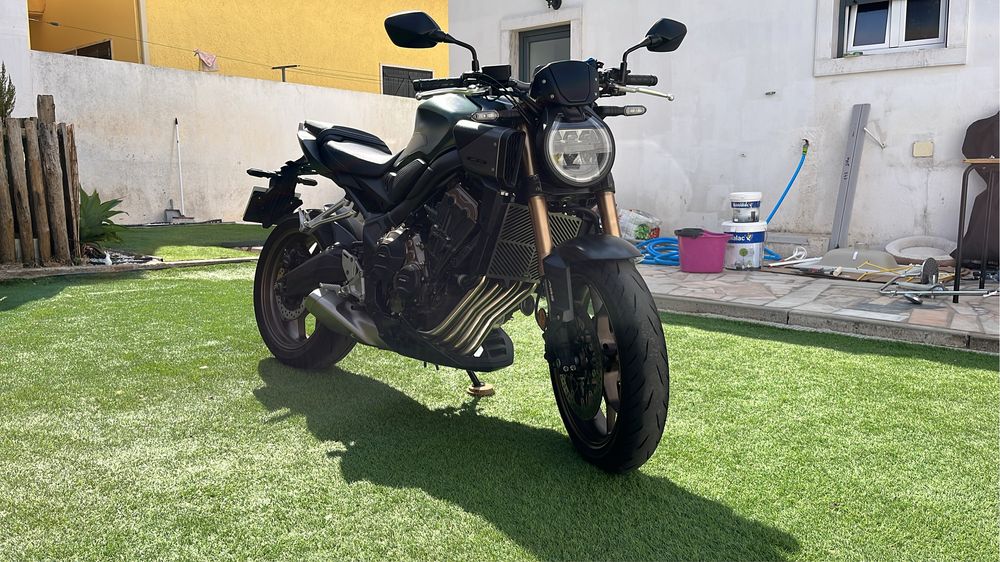 Honda CB 650 R manual