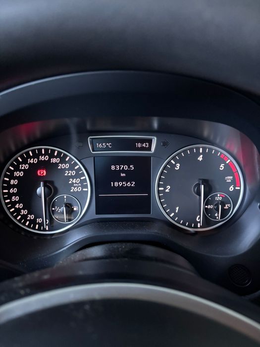 Mercedes benz A180