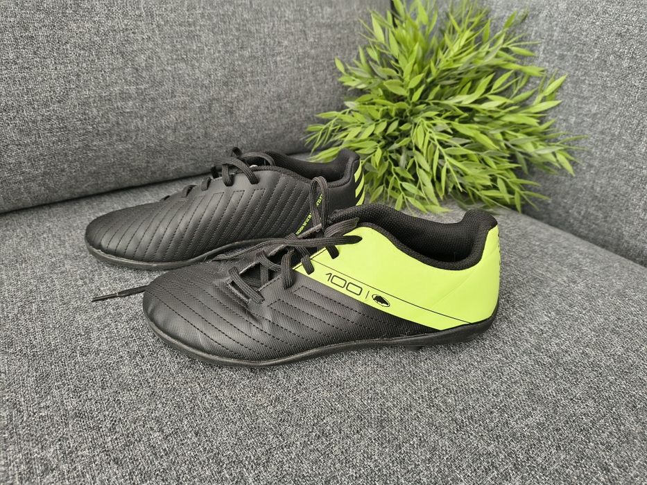 Kipsta buty korki r.38