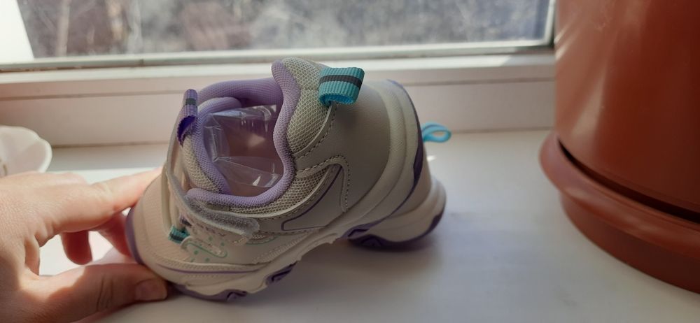 Кросівки дитячі 23 24