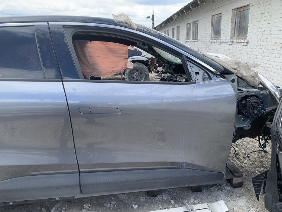 Двері дверь права перед renault megane e-tech шрот