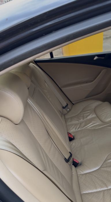 Пасат В6 2007 2,0 дизель, шкіряний салон