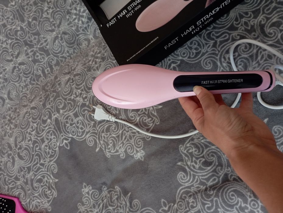 Щітка -вирівнювач стайлер