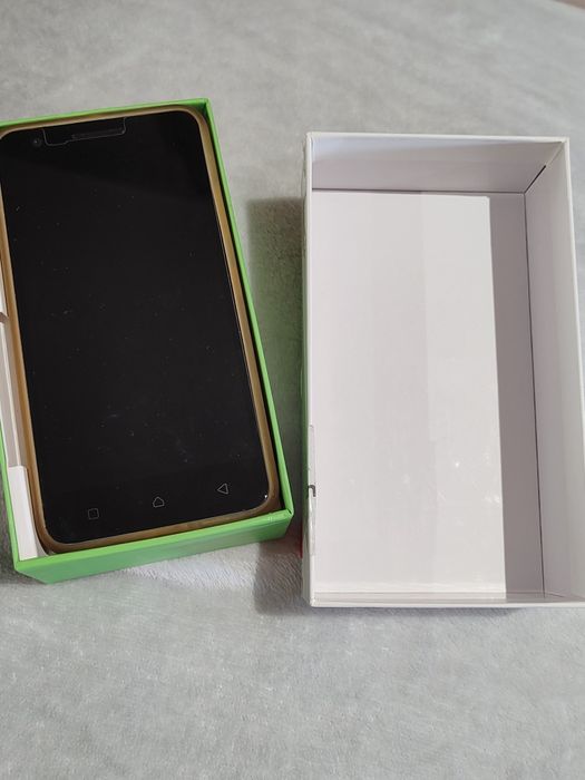 Smartfon Lenovo C2 Power K10a40 z Akcesoriami