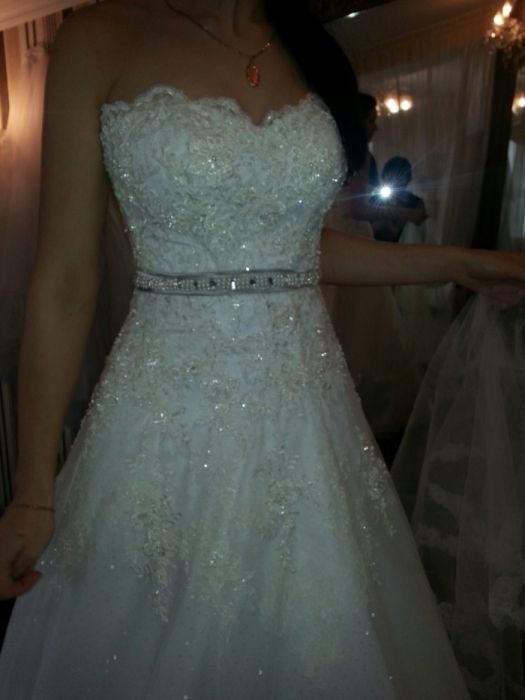 Весільна сукня