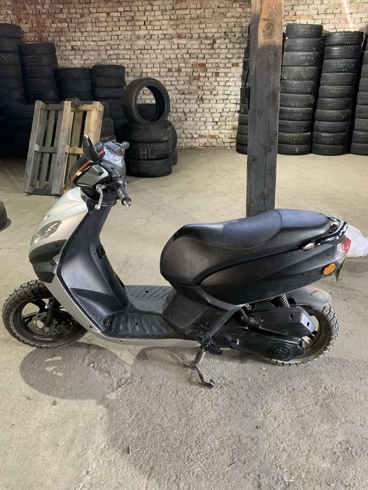 Мотоцикл Peugeot kisbee