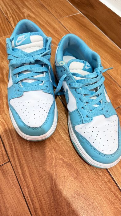 Tênis Nike e adidas