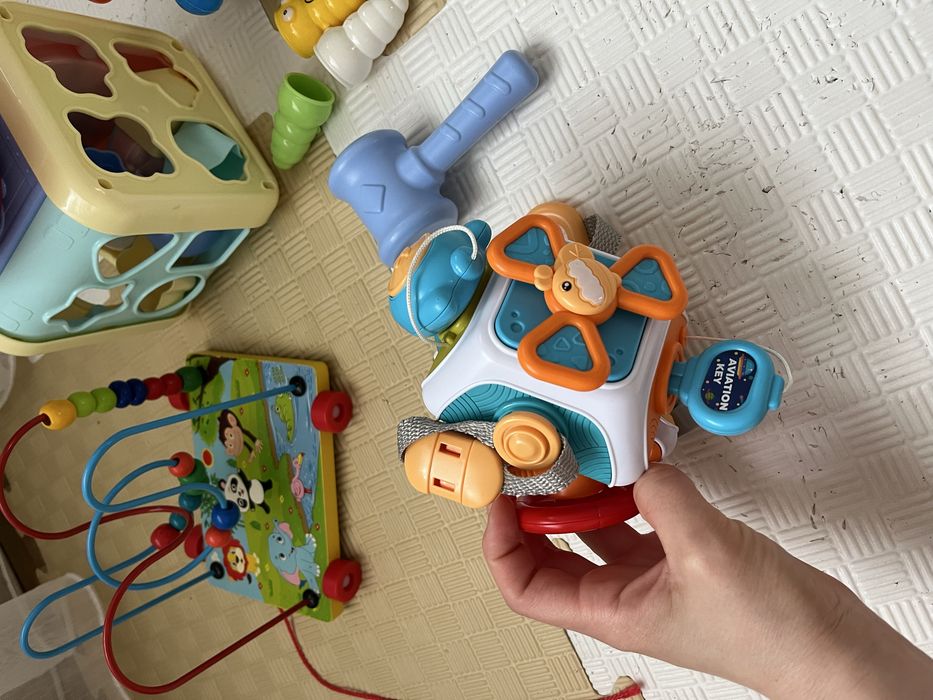 Іграшки дитячі лот