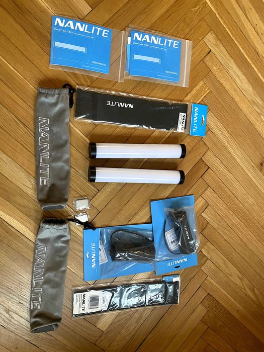 PavoTube II 6XR LED RGBWW Pixel Tube Light x2