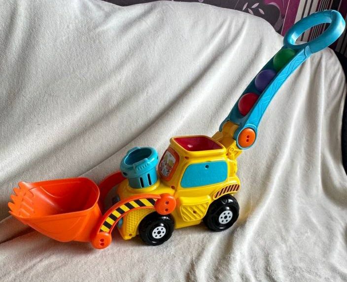 Музичний бульдозер каталка Vtech Pop a Balls Push & Pop англ. мова