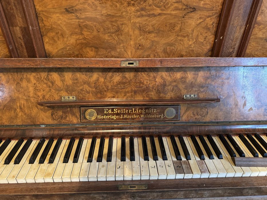 Pianino Ed seiler liegnitz