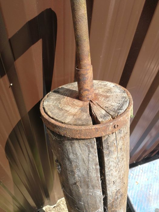 kolowrotek ze starej studni