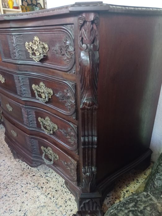 Cómoda estilo D. José