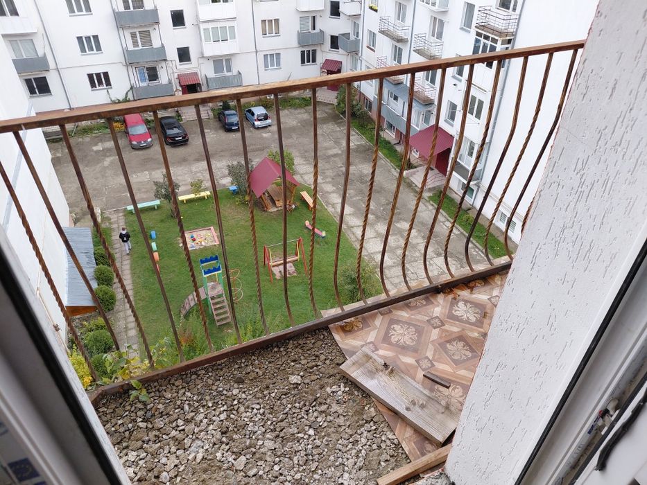 Долина, 2 к.кв  в.,Обліски 117, 4 /5 64,3м²