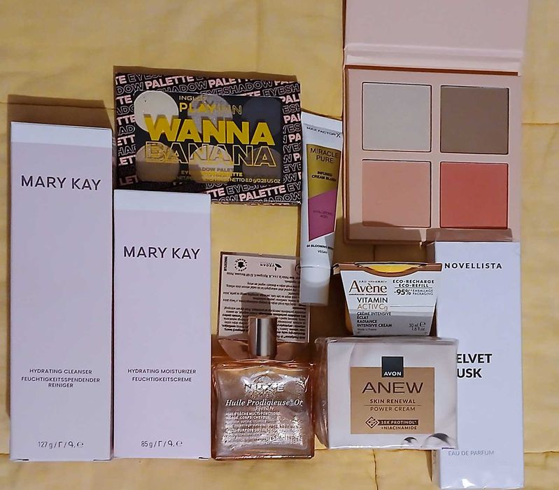 Zestaw nowych kosmetyków pielęgnacyjnych i kolorówka, Nuxe, Avene, Mary Key itd POLECAM.
